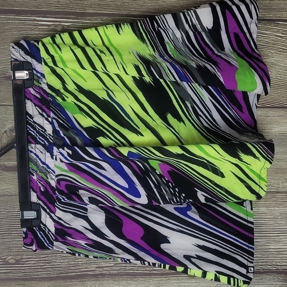 Fabletics Mikah Skirt Carnival Print Sz XS Purple Sz 4 - Picture 4 of 6